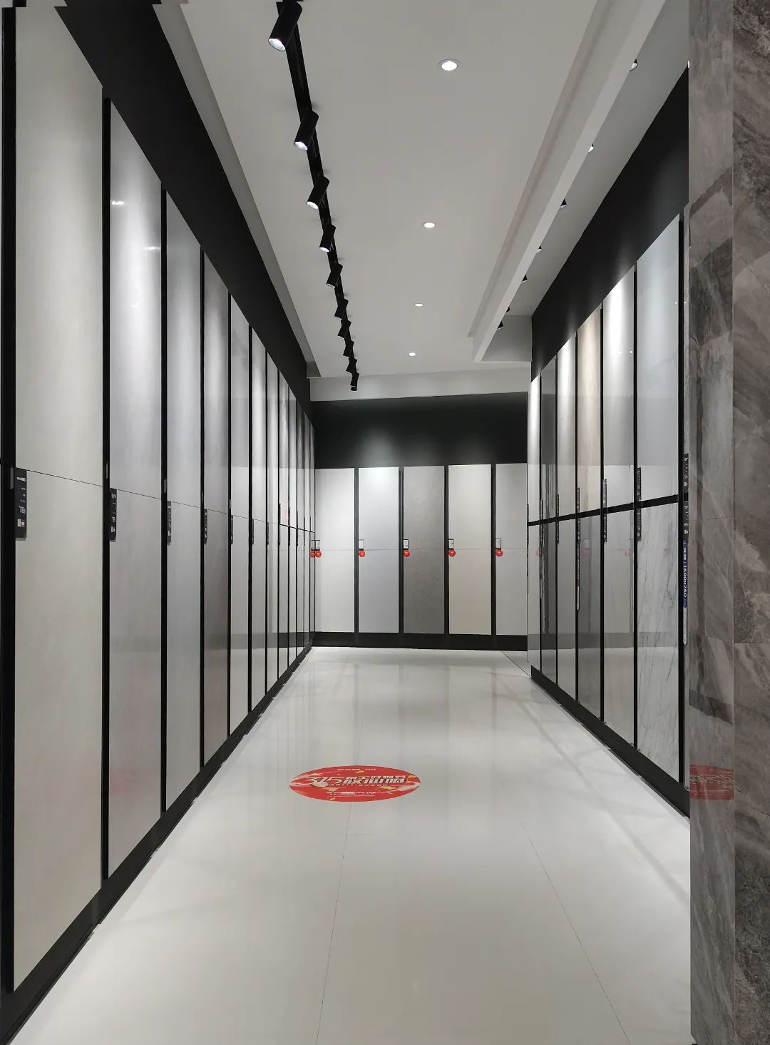 終端風采 | 強輝淮南旗艦店，中性格調(diào)，以藝術裝點設計(圖10)